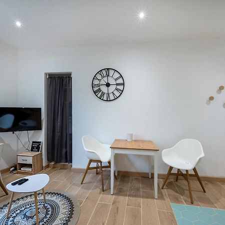 Апартаменты Climatisation - Hyper Centre - Cosy Flat - Free Wifi Авиньон Экстерьер фото